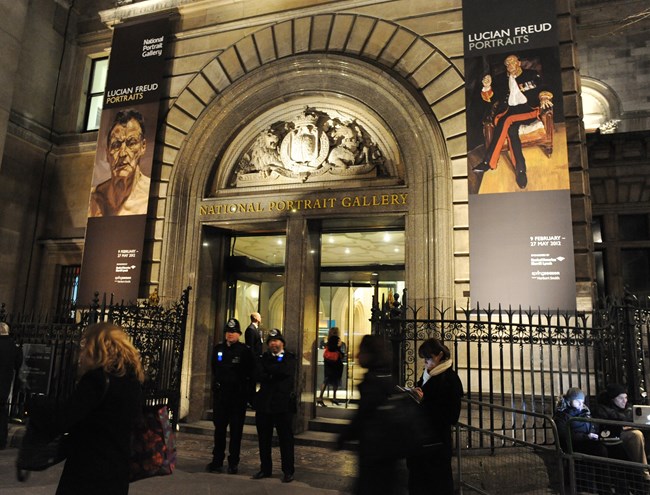 Ανοίγει ξανά η Εθνική Πινακοθήκη Πορτρέτων του Λονδίνου- Και θα έχει μπαρ!