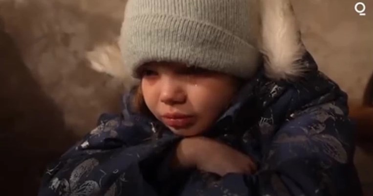 Πόλεμος στην Ουκρανία - Βίντεο "γροθιά στο στομάχι": "Δεν θέλω να πεθάνω", λέει ένα παιδί κλαίγοντας